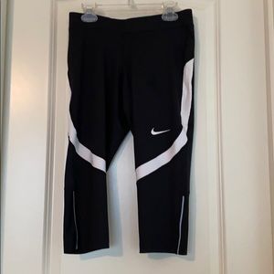 women’s nike dri-fit cropped leggings